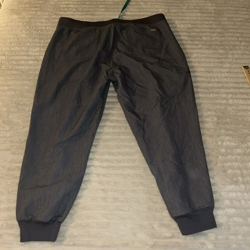 Figs zamora jogger